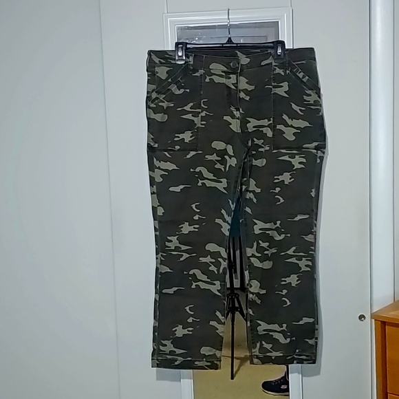 Kut from the Kloth Pants - Camo Pants